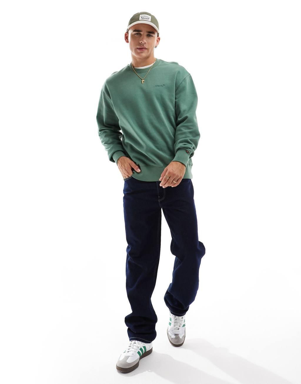 Levi's authentic tonal logo sweatshirt in green Product Image