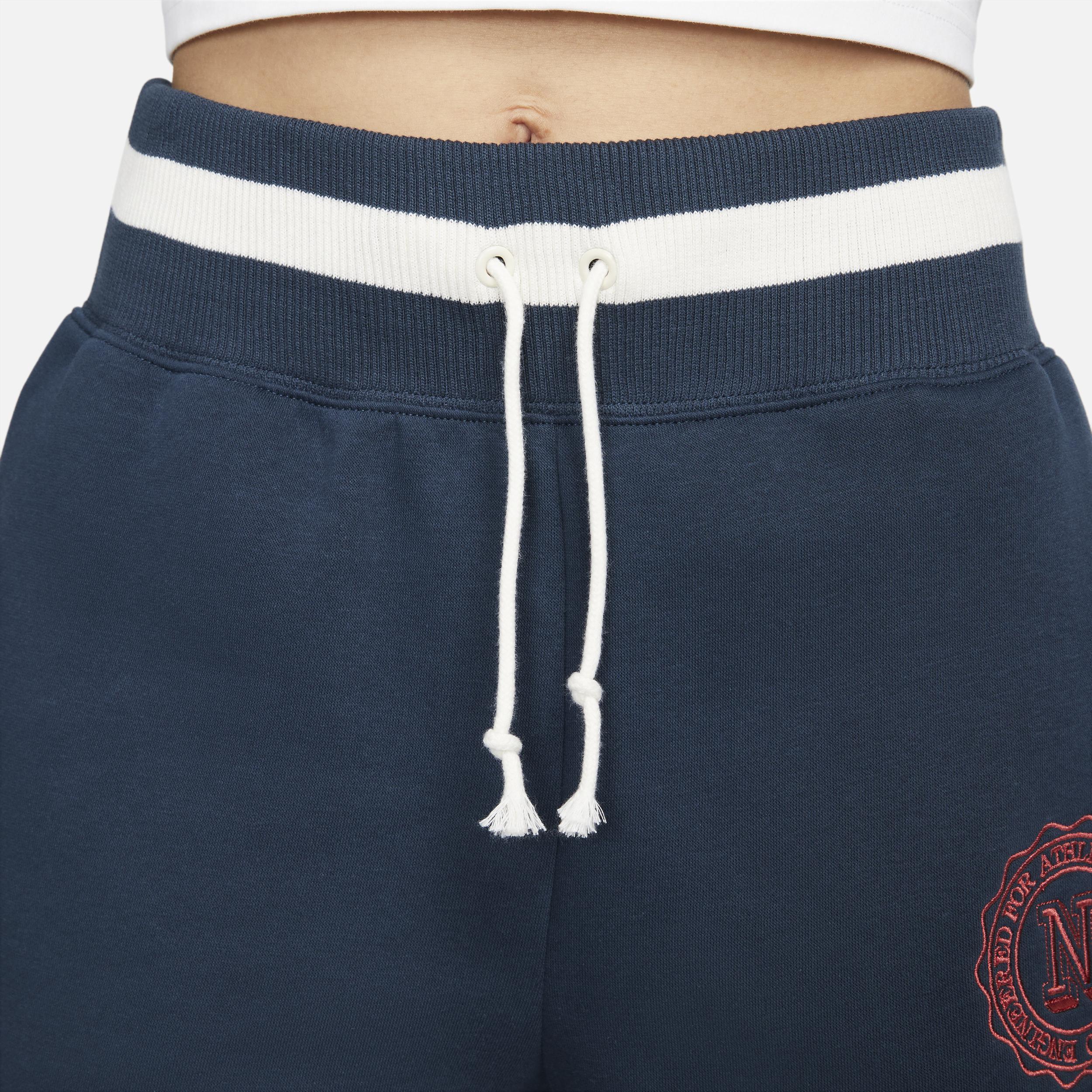 Nike Phoenix Fleece Campus shorts Product Image