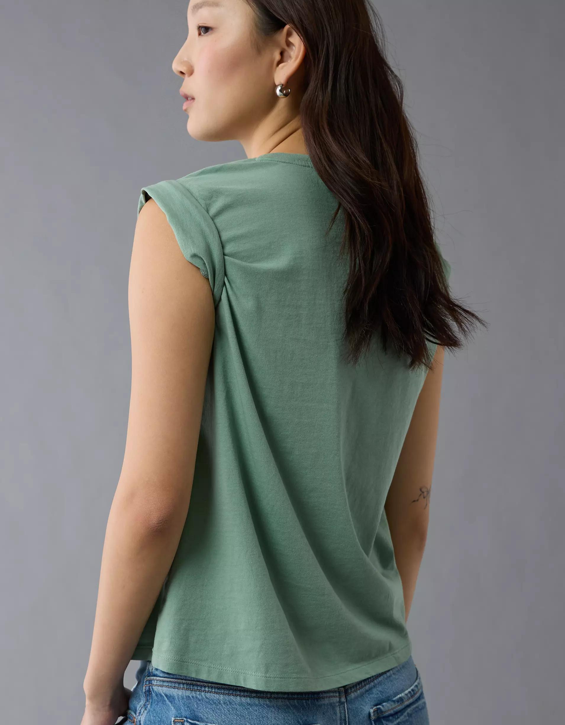 AE Classic Graphic T-Shirt Product Image