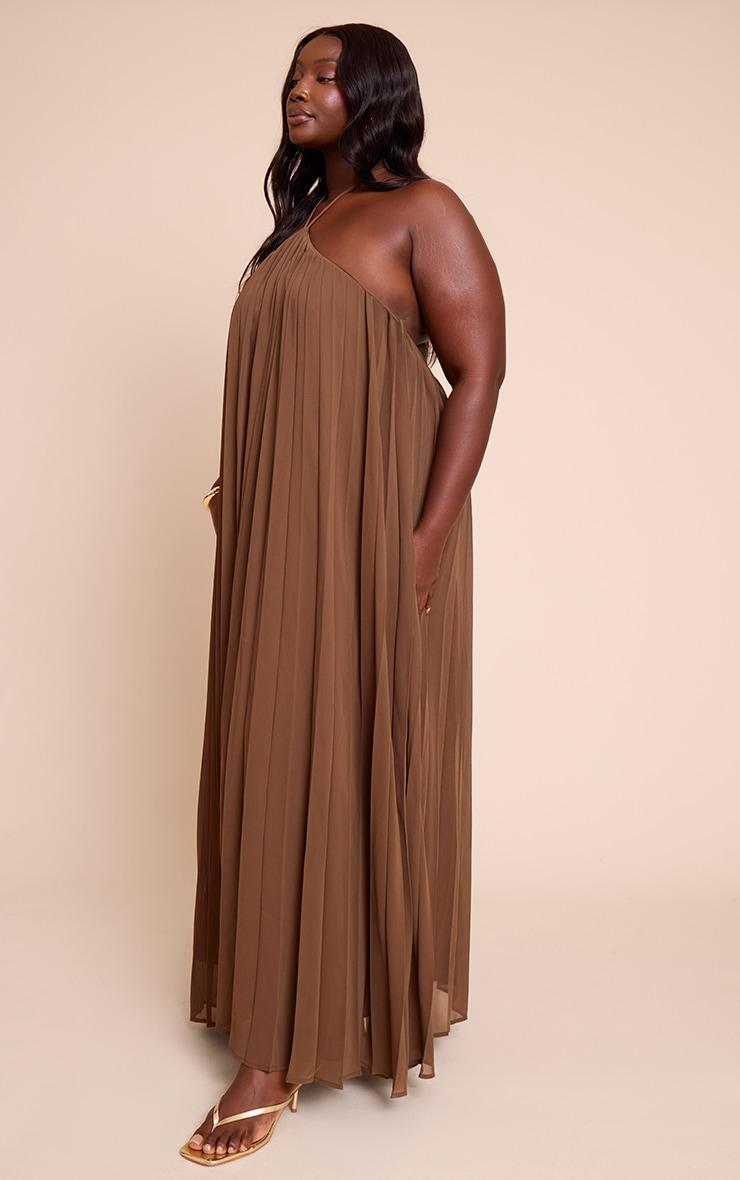 Plus Chocolate Printed Pleated Chiffon Halterneck Maxi Dress Product Image