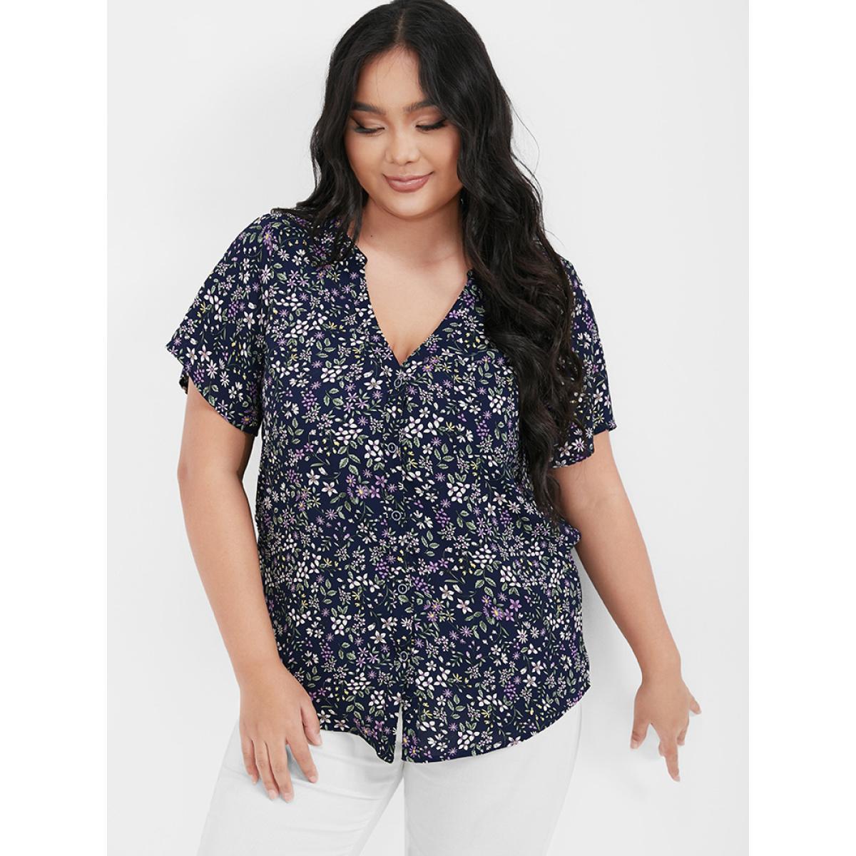 Plus Size DarkBlue Ditsy Floral V Neck Button Blouse Women Casual Short sleeve V-neck Dailywear Blouses BloomChic 30/6X Product Image