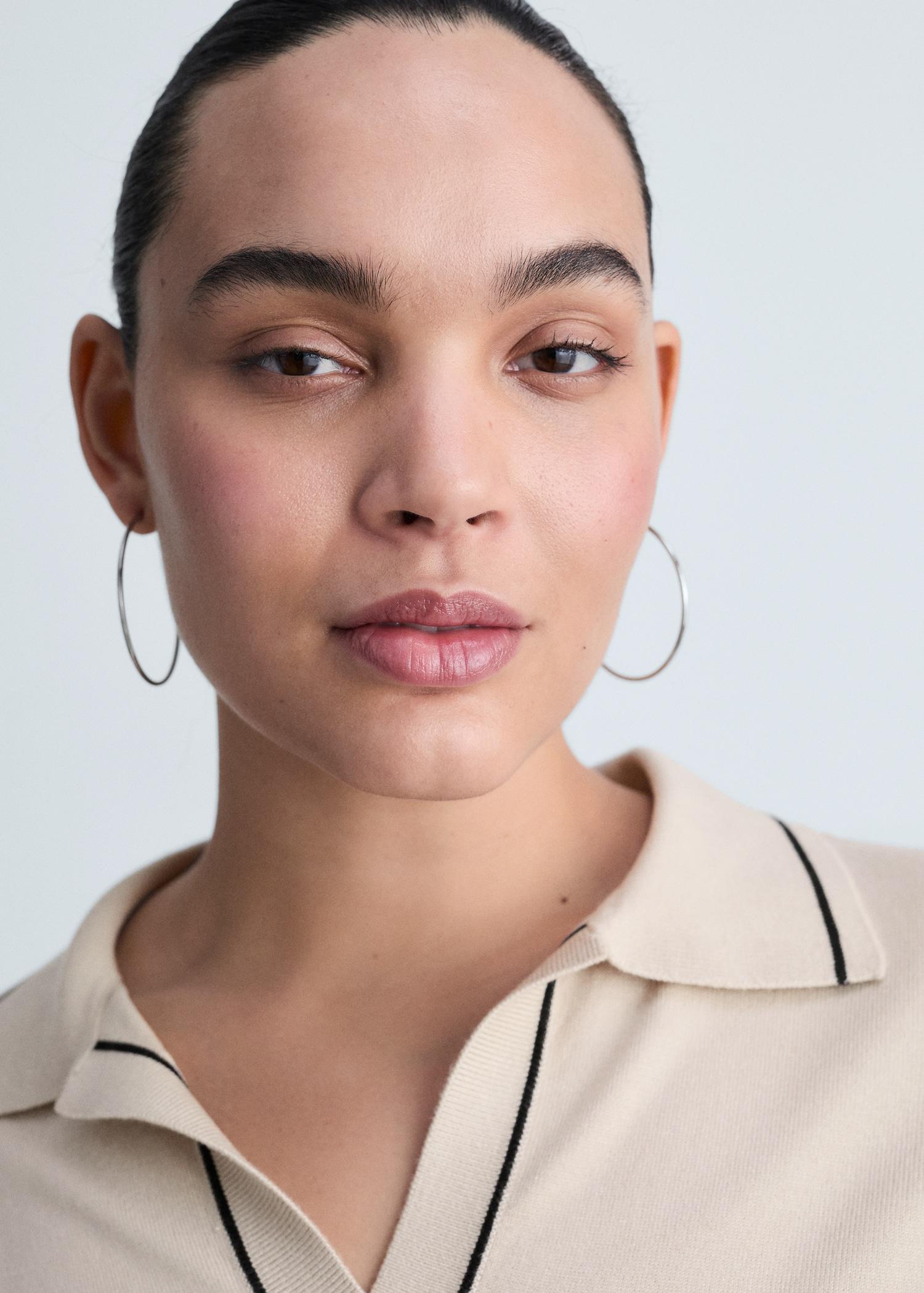 Sweater with contrasting lapels and trims - Women | MANGO USA Product Image