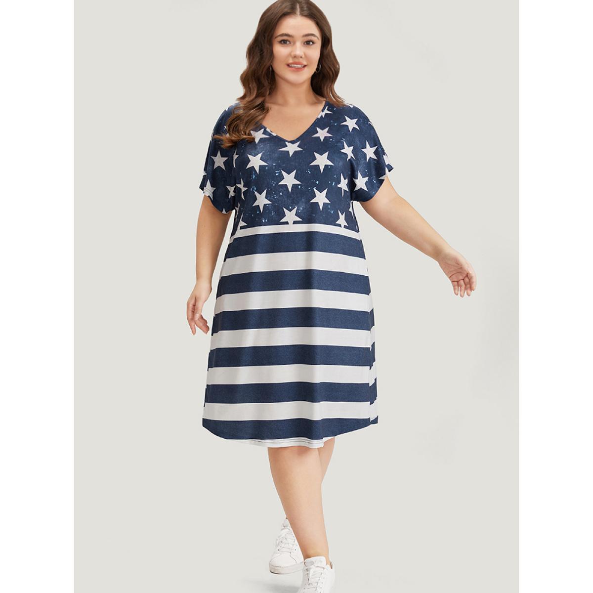 Plus Size Star & Striped Contrast Dolman Sleeve Arc Hem Dress Indigo Women Casual Pocket V-neck Short sleeve Curvy Midi Dress BloomChic 22-24/3X Product Image