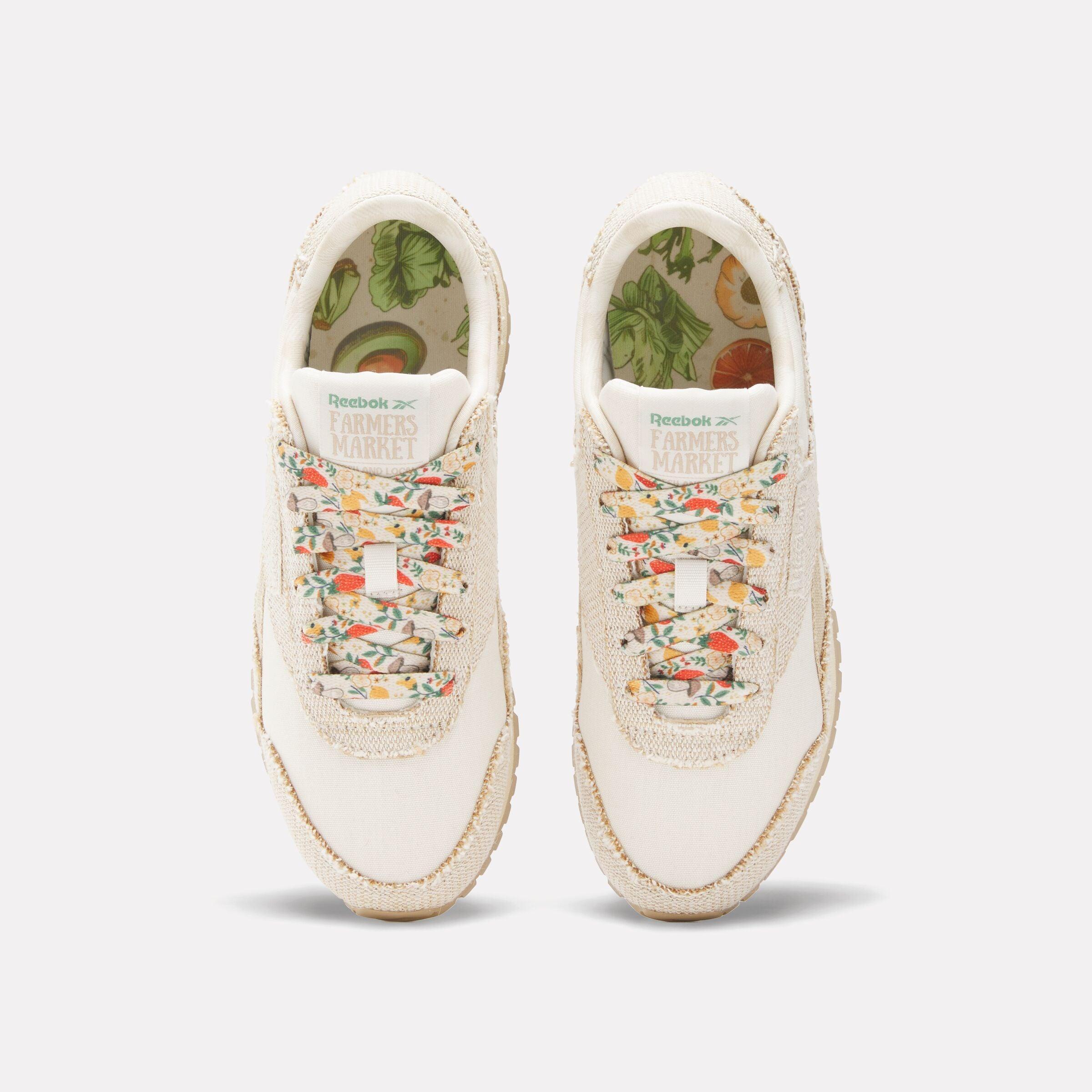 Women's Classic AZ Shoes Product Image