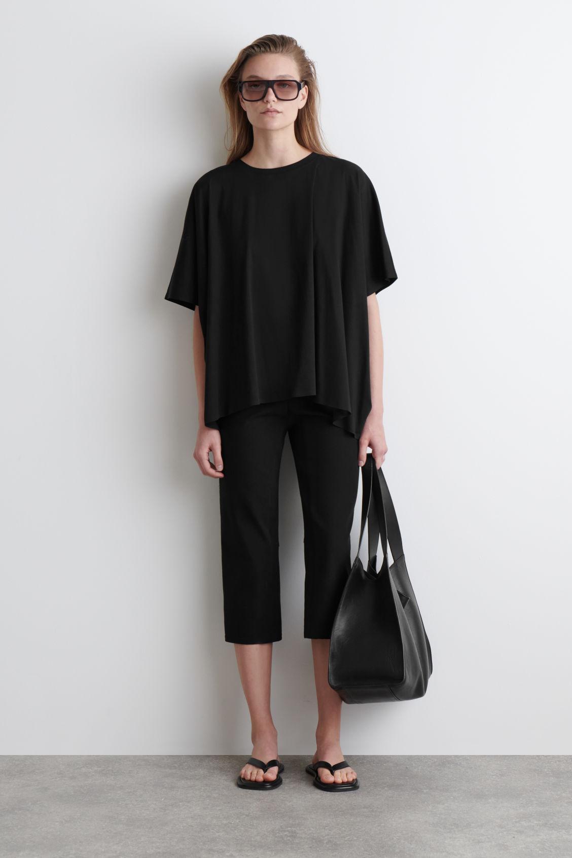 OVERSIZED BATWING-SLEEVE T-SHIRT Product Image