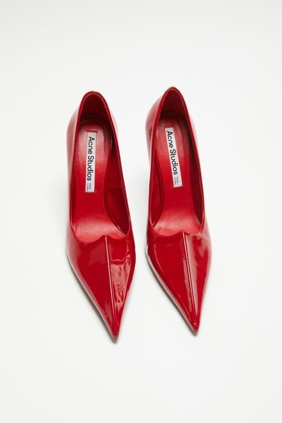Leather heel pump Product Image