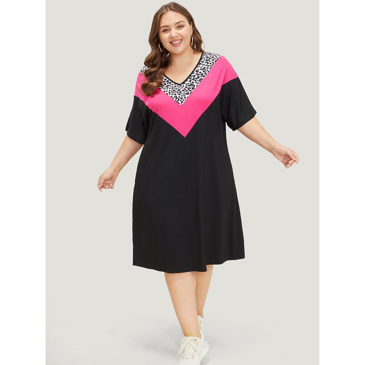 Plus Size Supersoft Essentials Leopard Contrast Batwing Sleeve Pocket Split Hem Dress Black Women Casual Plain V-neck Half Sleeve Curvy Midi Dress BloomChic 22-24/3X Product Image