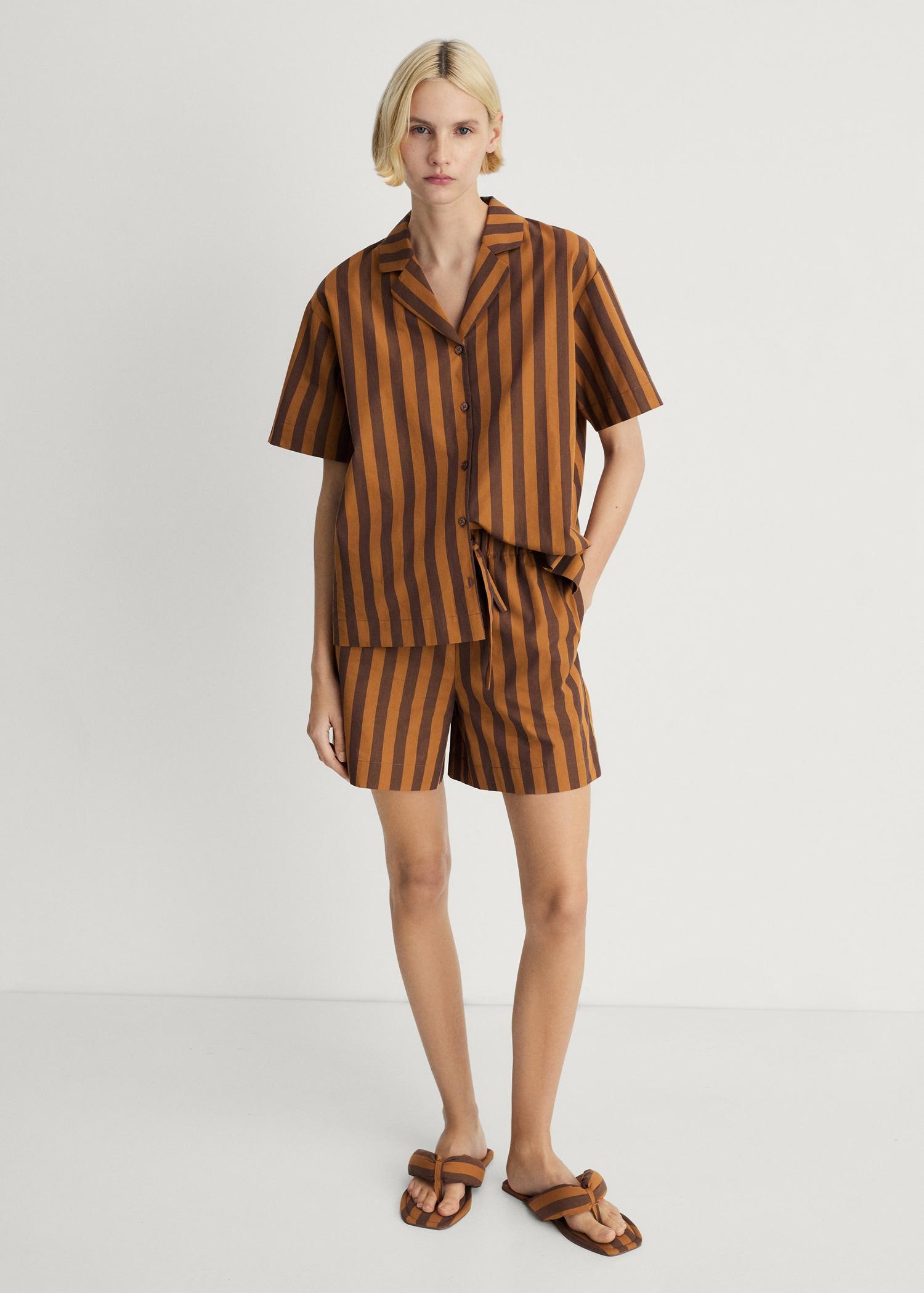 Woven two-tone striped shorts - Women | MANGO USA Product Image