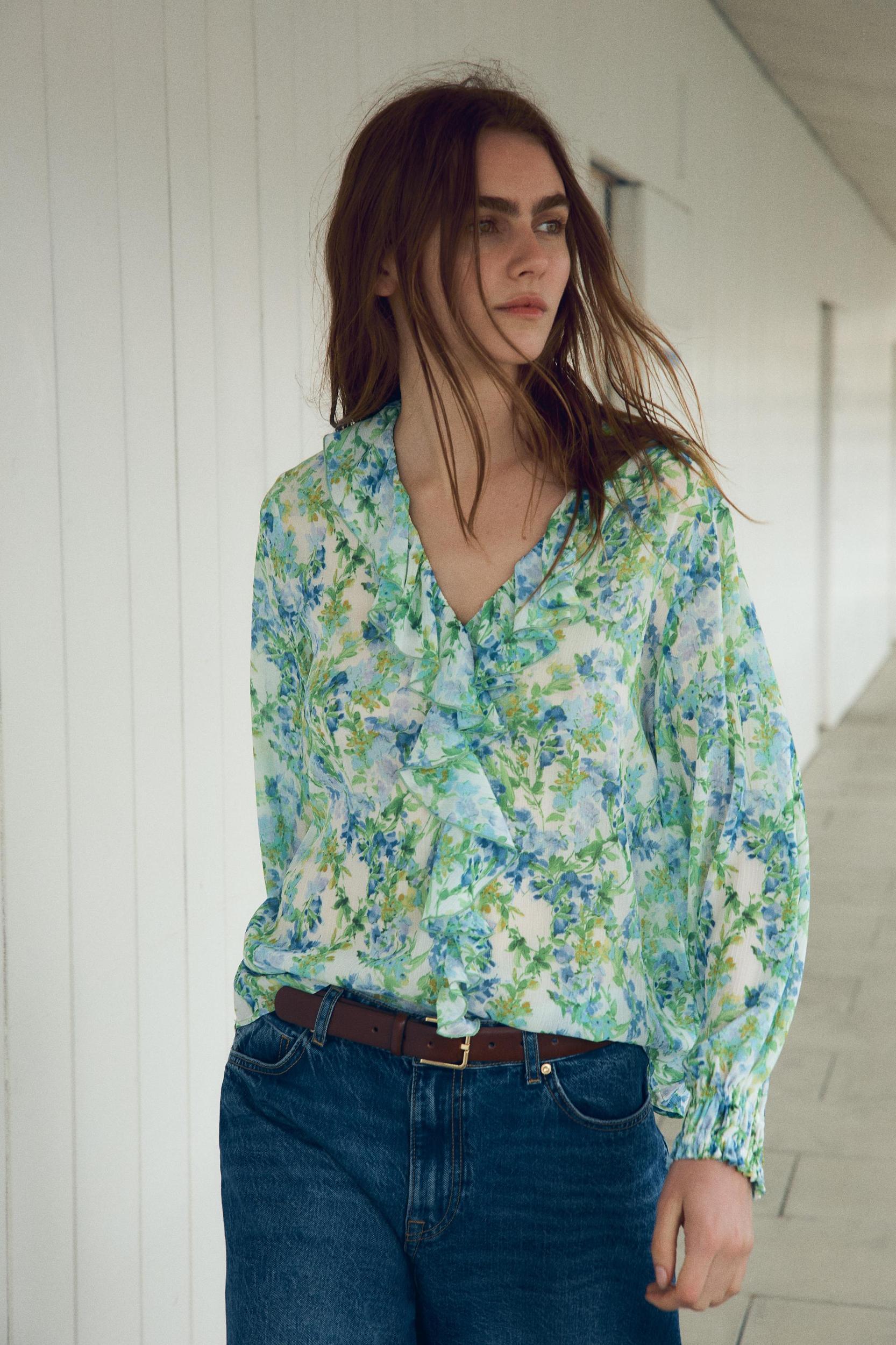 FLORAL PRINT SHIRT WITH RUFFLES Product Image