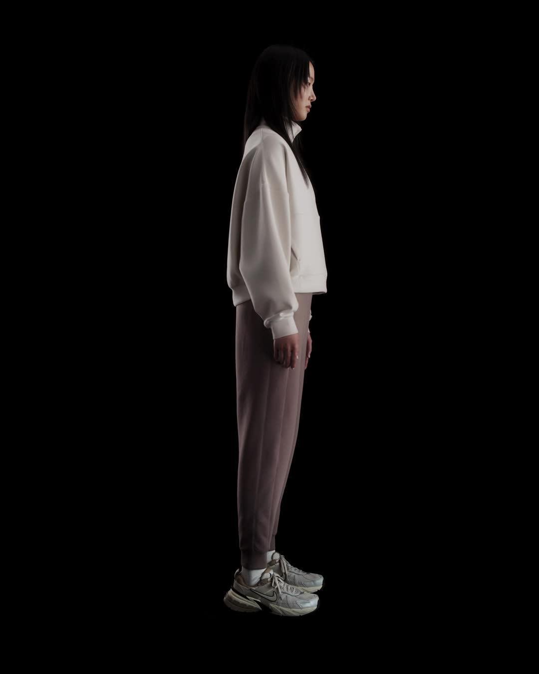 Nike Women's 24.7 ImpossiblySoft Dri-FIT Oversized 1/2-Zip Top Product Image