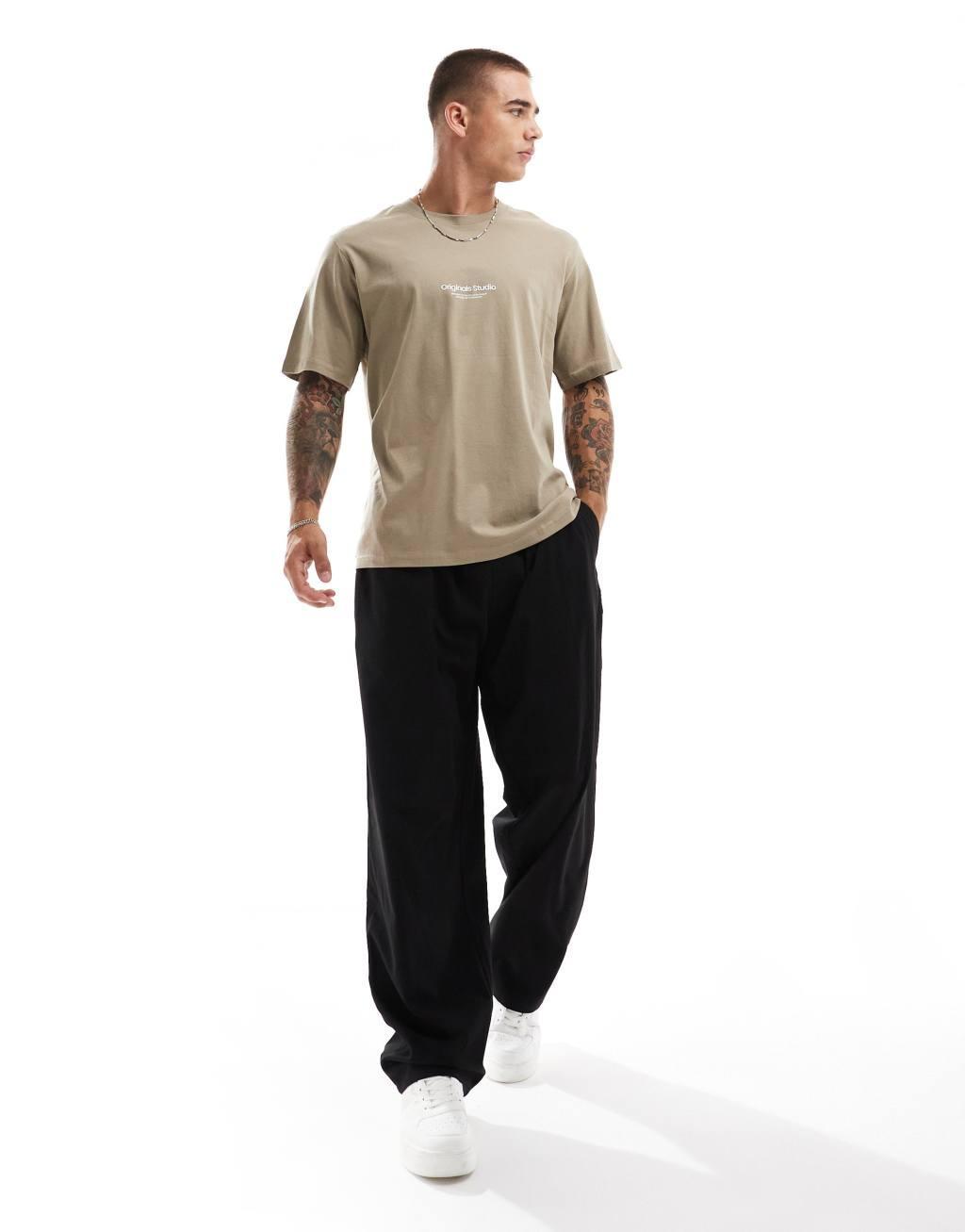 Jack & Jones oversized t-shirt with originals logo in dark gray  Product Image