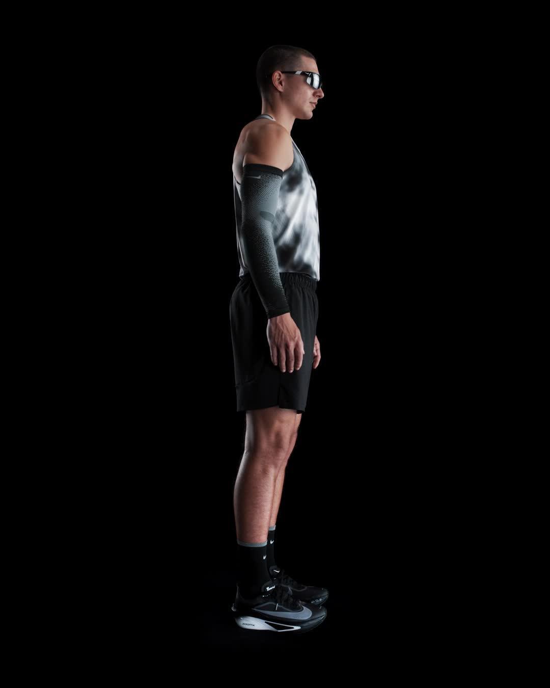 Nike Men's Running Division Breathe Dri-FIT ADV Running Tank Top Product Image