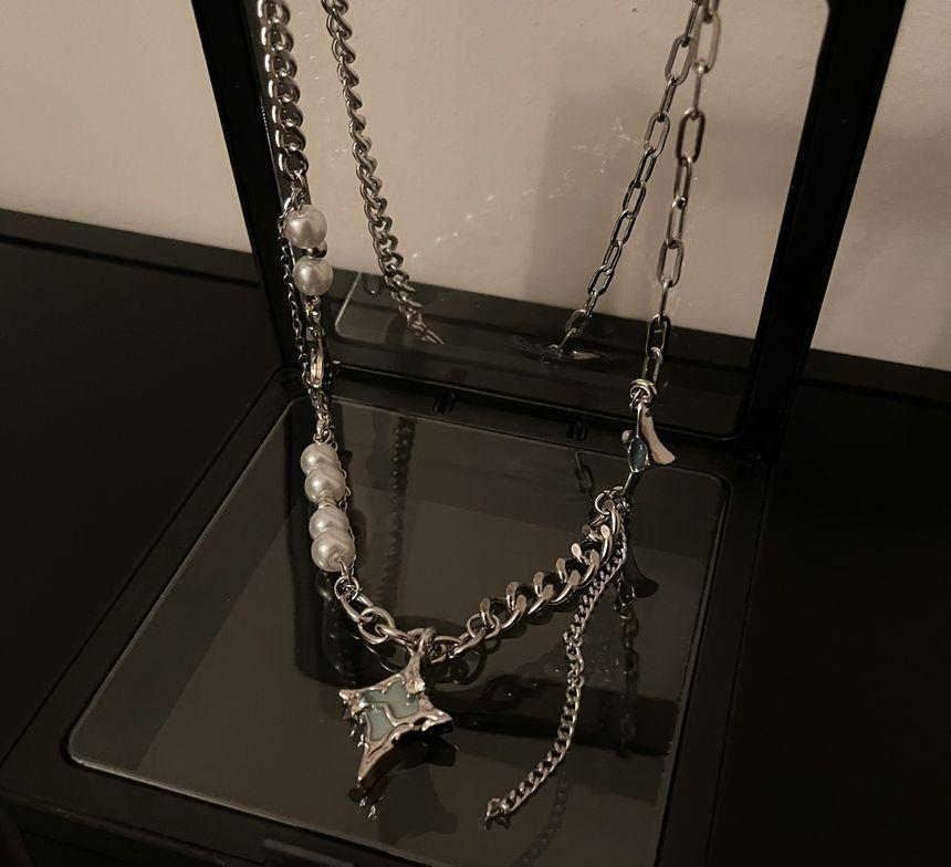 Chained Necklace Product Image
