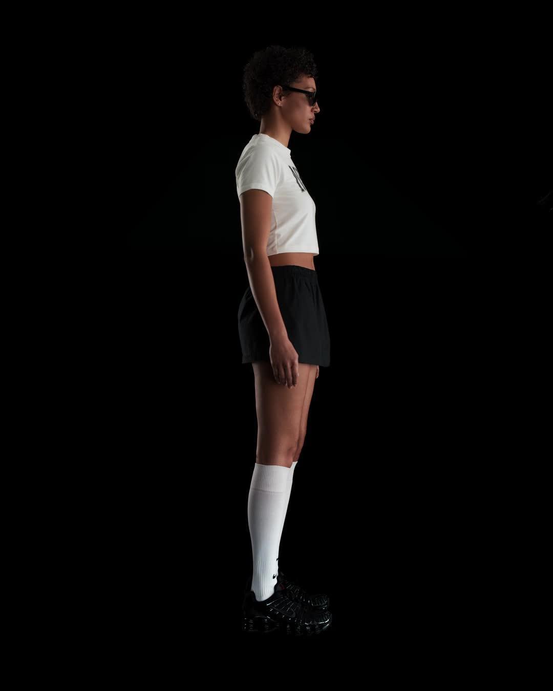 Nike Sportswear Women's Slim Cropped T-Shirt Product Image