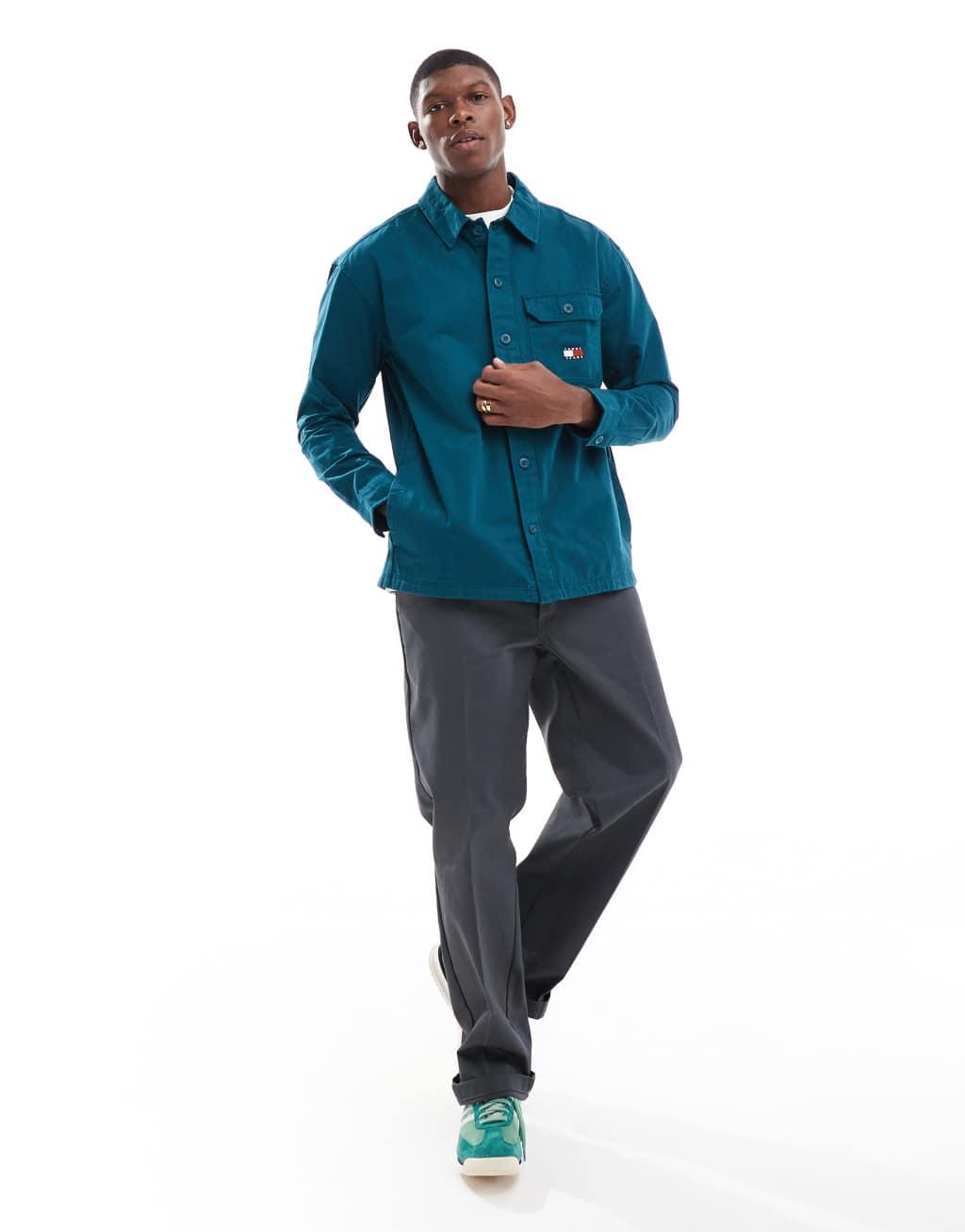 Tommy Jeans essential overshirt in dark green Product Image