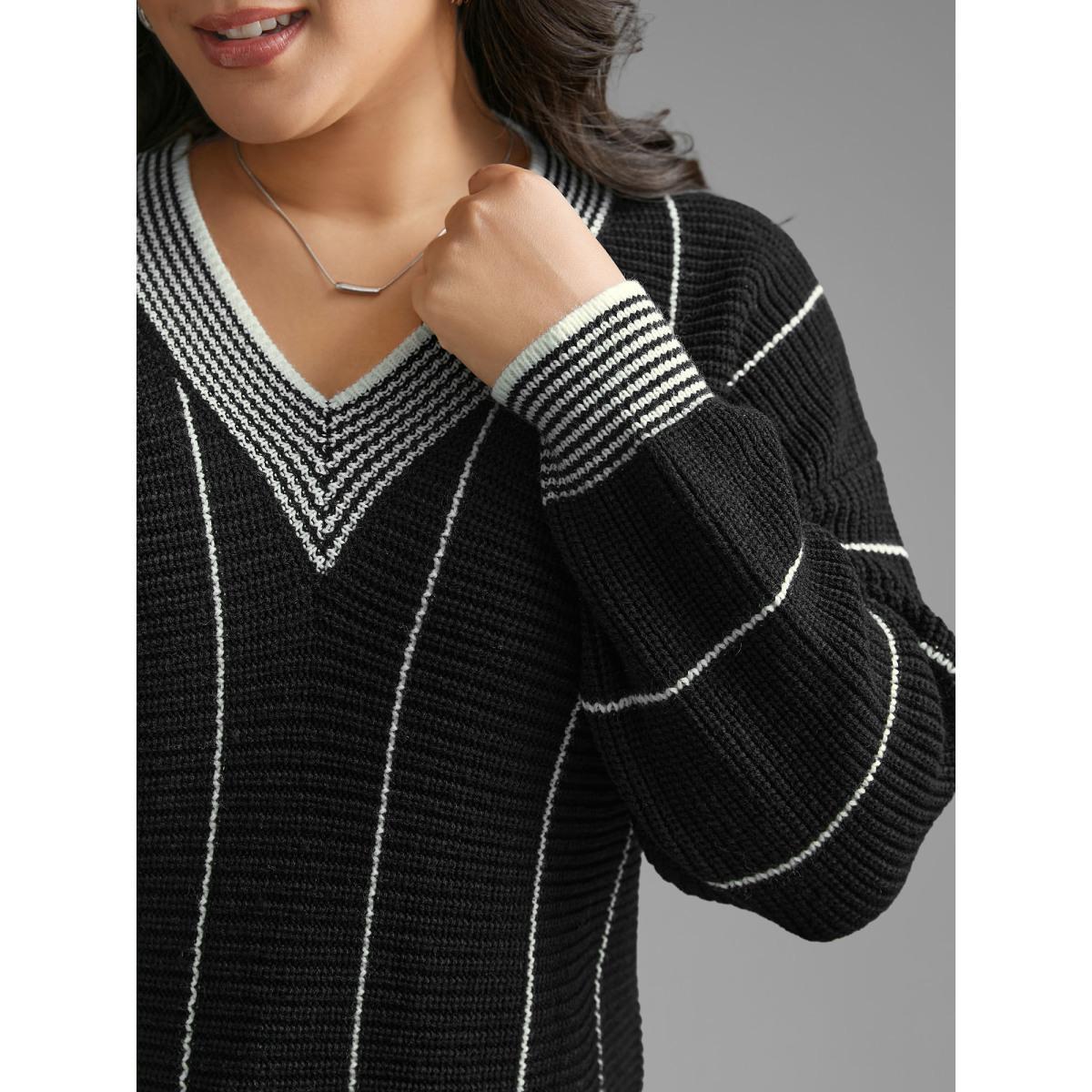 Plus Size Texture Contrast Striped Lantern Sleeve Pullover Black Women Casual Loose Long Sleeve V-neck Everyday Pullovers BloomChic 22-24/3X Product Image