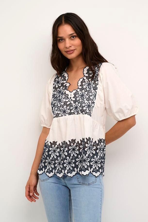 CUvalda Blouse with embroidery Product Image