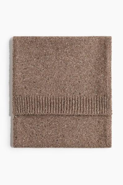 Knit Scarf Product Image