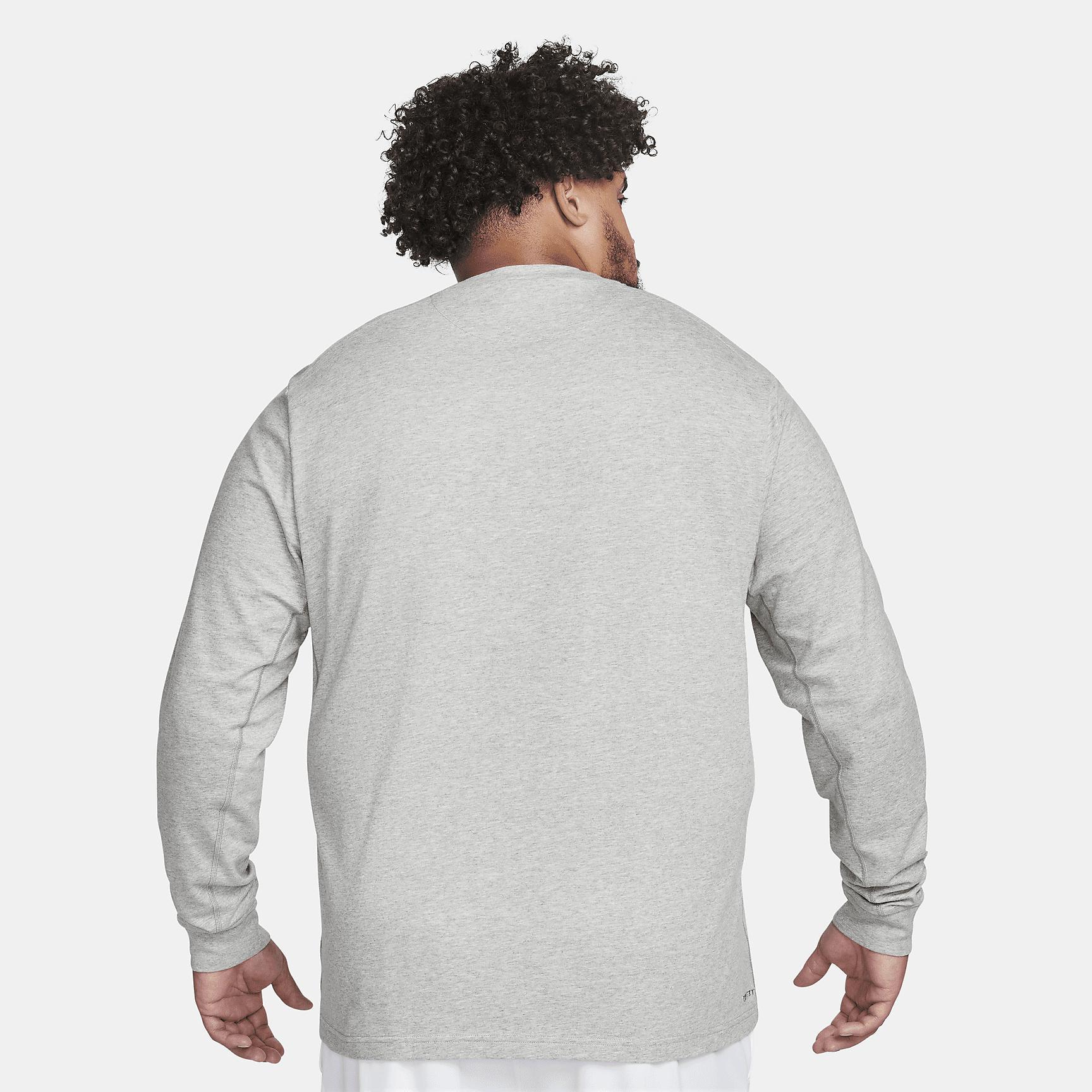 Nike Men's Primary Dri-FIT Long-Sleeve Versatile Top Product Image