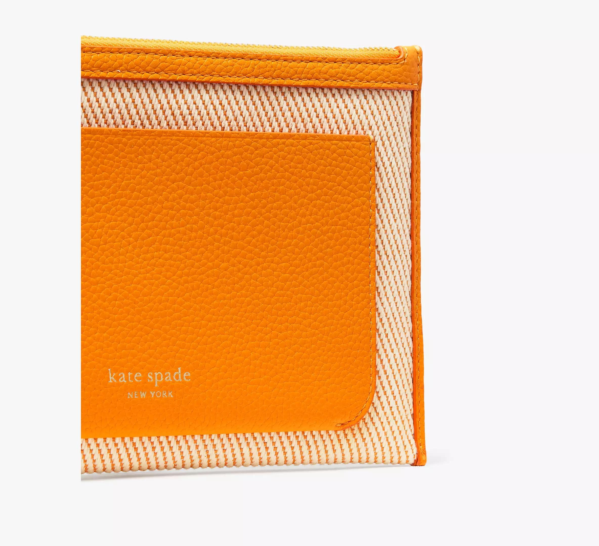 Ava Wristlet Product Image