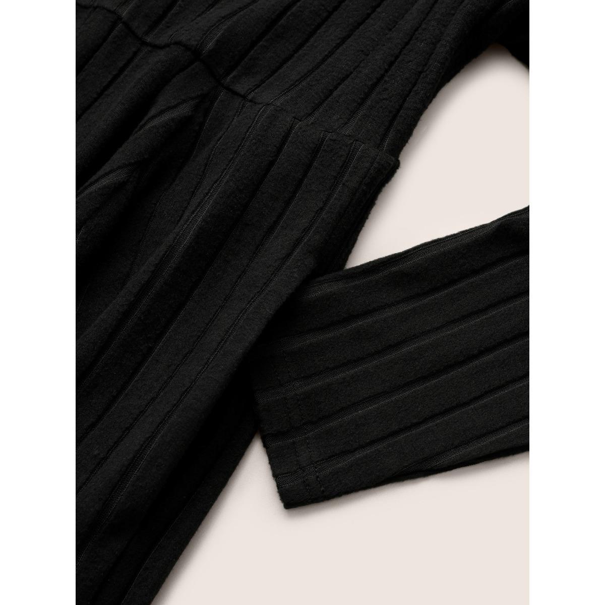 Plus Size Rib Knit Metal Chain Detail Keyhole Hanky Hem Dress Black Women Elegant Texture Keyhole Cut-Out Long Sleeve Curvy Midi Dress BloomChic 18-20/2X Product Image