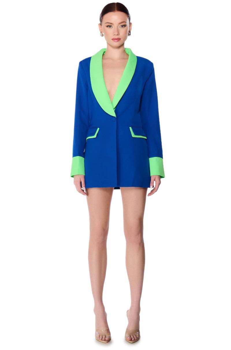 MIDNIGHT IN PARIS FITTED SHORTS IN BLUE Product Image