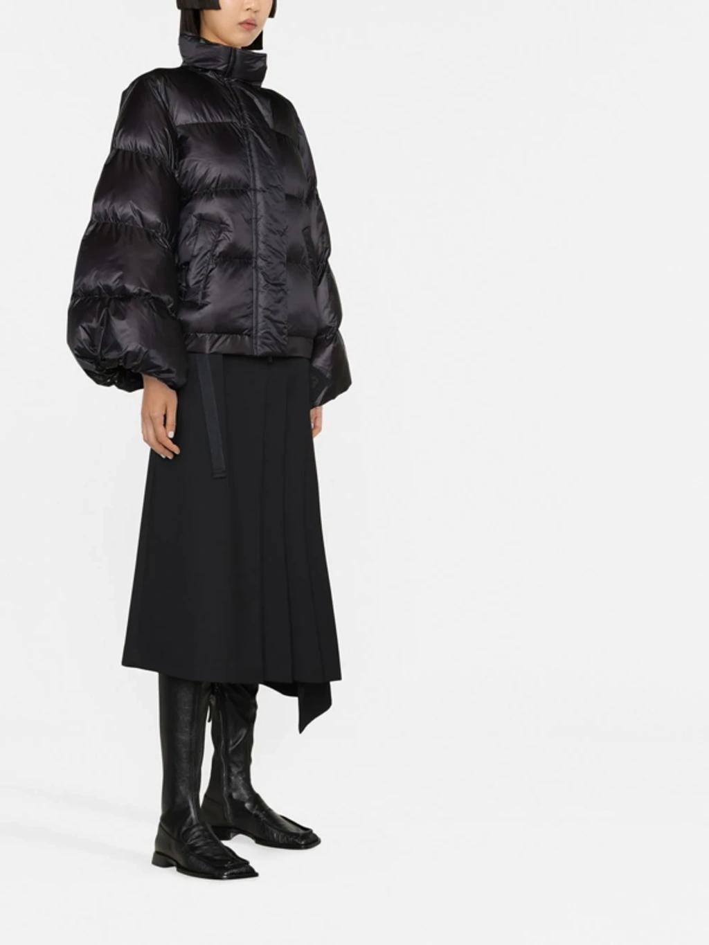 SACAI Wide-sleeve Puffer Jacket In Black Product Image