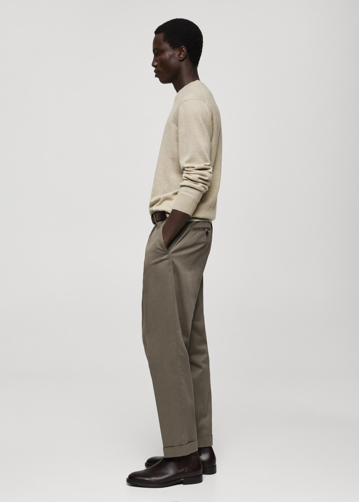 100% cashmere regular-fit sweater - Men | MANGO USA Product Image