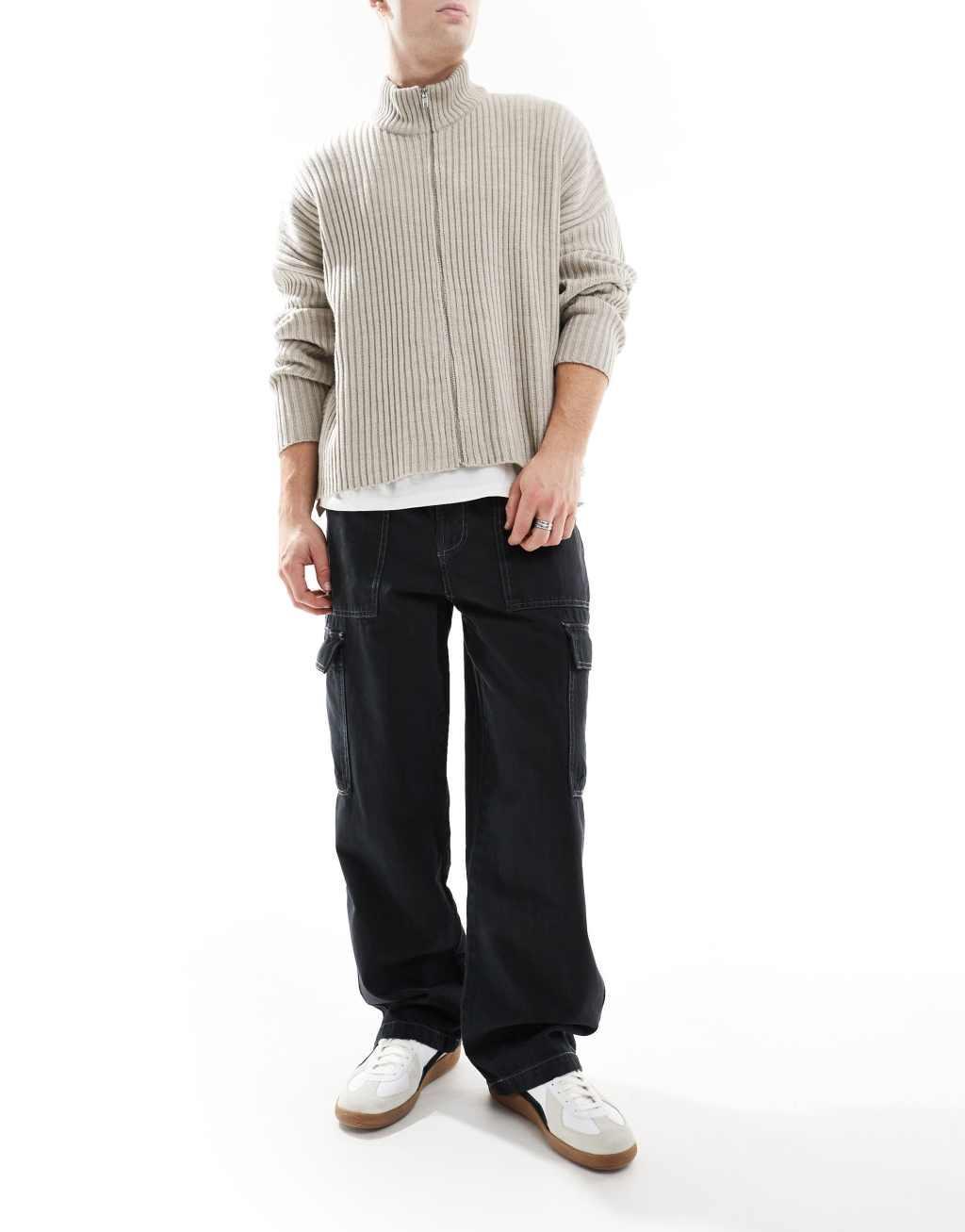 Pull&Bear contrast stitch wide leg cargo in black Product Image