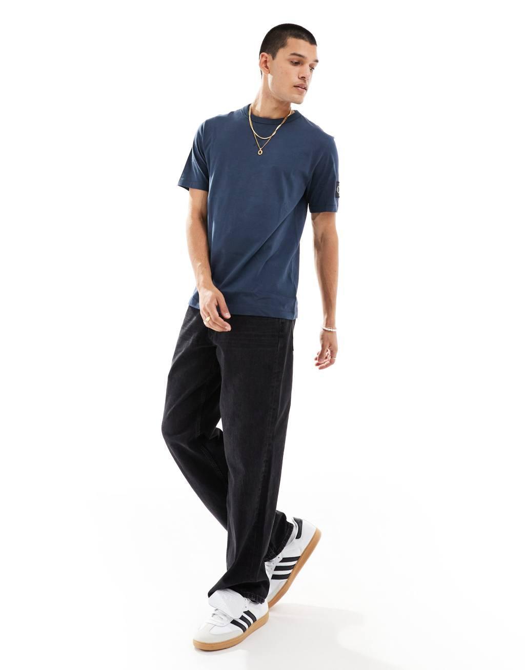 Calvin Klein Jeans badge T-shirt in navy Product Image