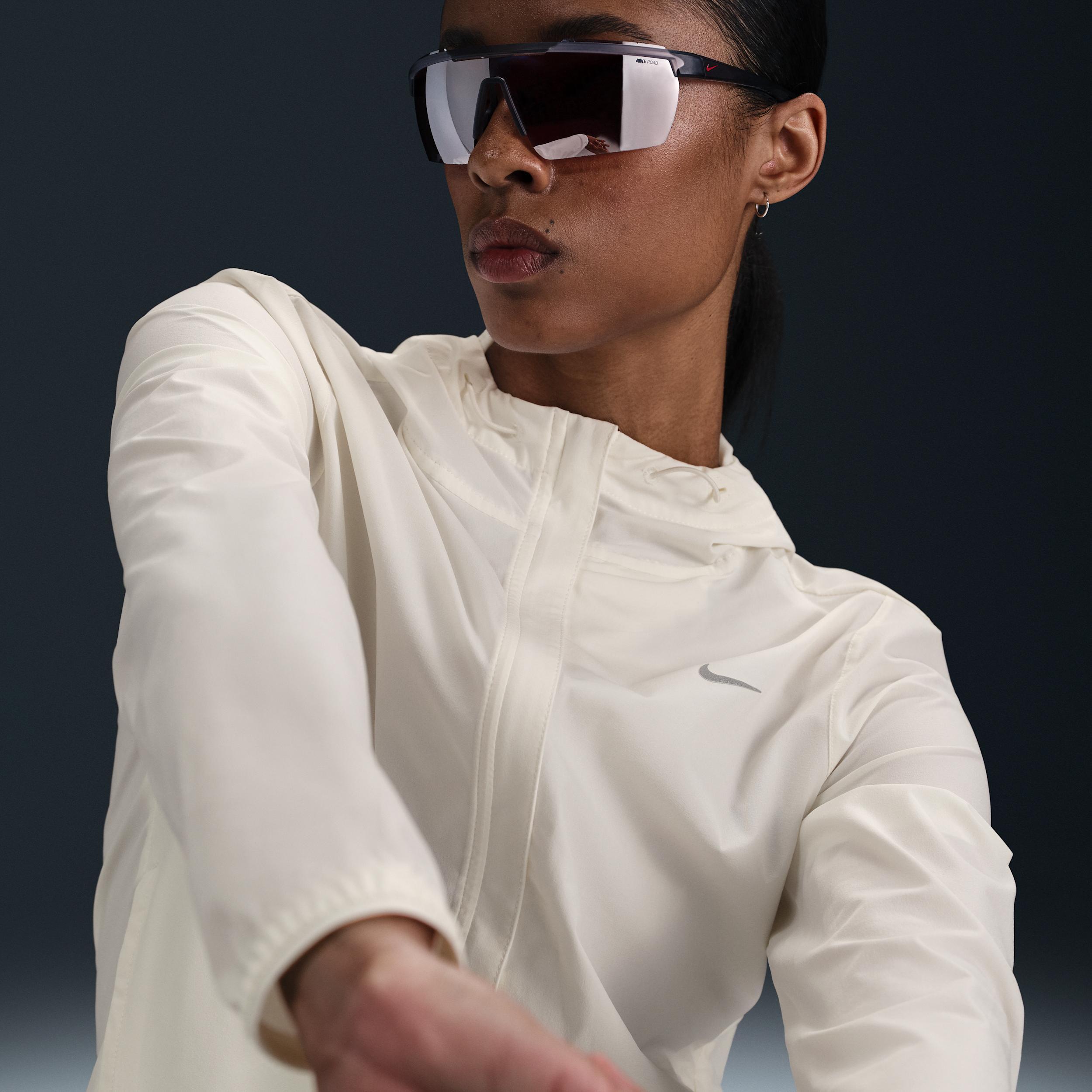 Nike Women's Swift Repel Packable Running Jacket Product Image