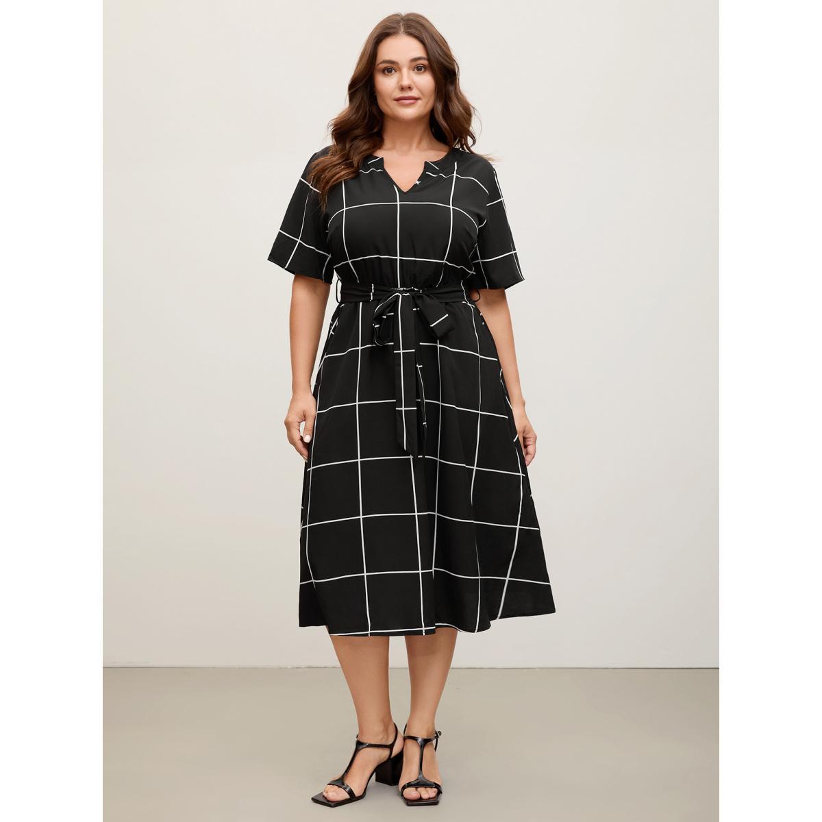 Plus Size Checkered Print Belted Pockets Midi Dress Black Women Belted Flat collar with V-notch Short sleeve Curvy BloomChic 28/5X Product Image