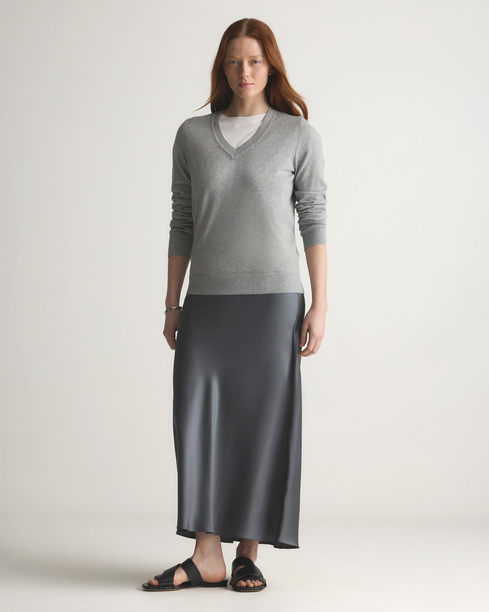 Quince | Women's Lightweight Cotton Cashmere V-Neck Sweater Organic Cotton Product Image