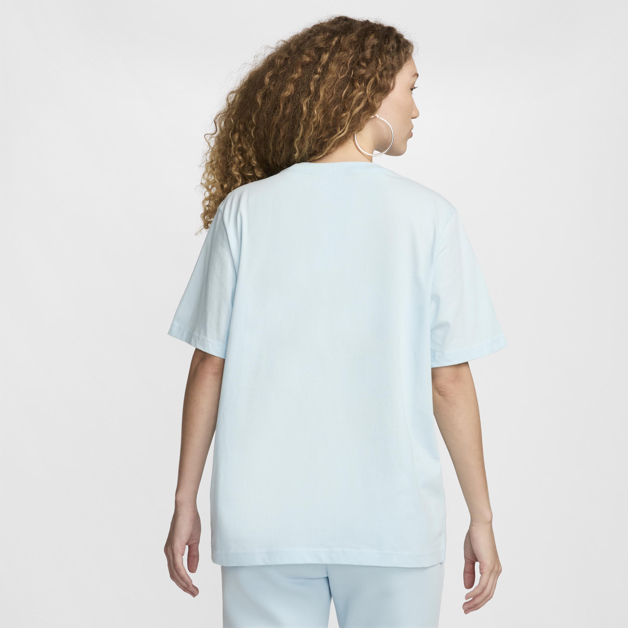 Women's Nike Sportswear Essential T-Shirt Product Image