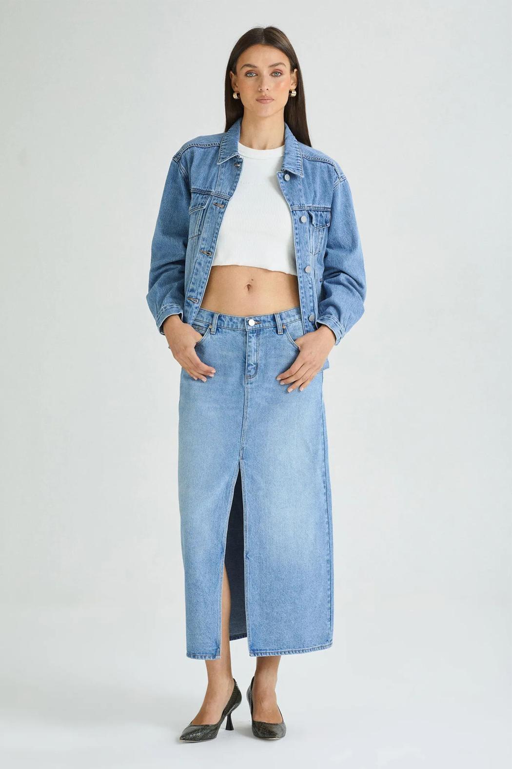 a '99 Low Skirt Product Image