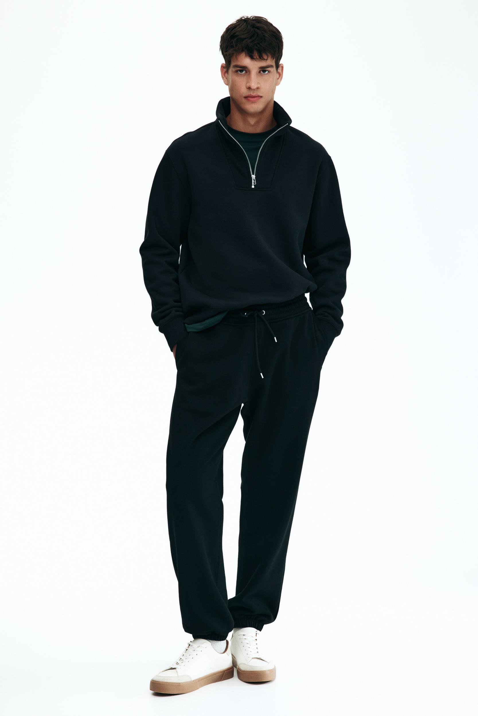 Loose Fit Sweatpants Product Image