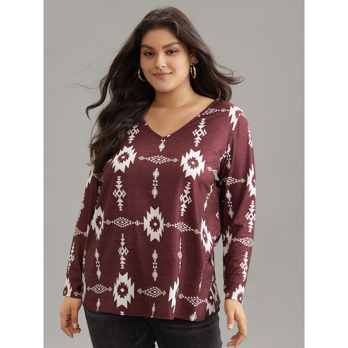 Plus Size Geo & Bandana Print V Neck T-shirt Burgundy Women Casual Printed Bohemian Print V-neck Dailywear T-shirts BloomChic 28/5X Product Image