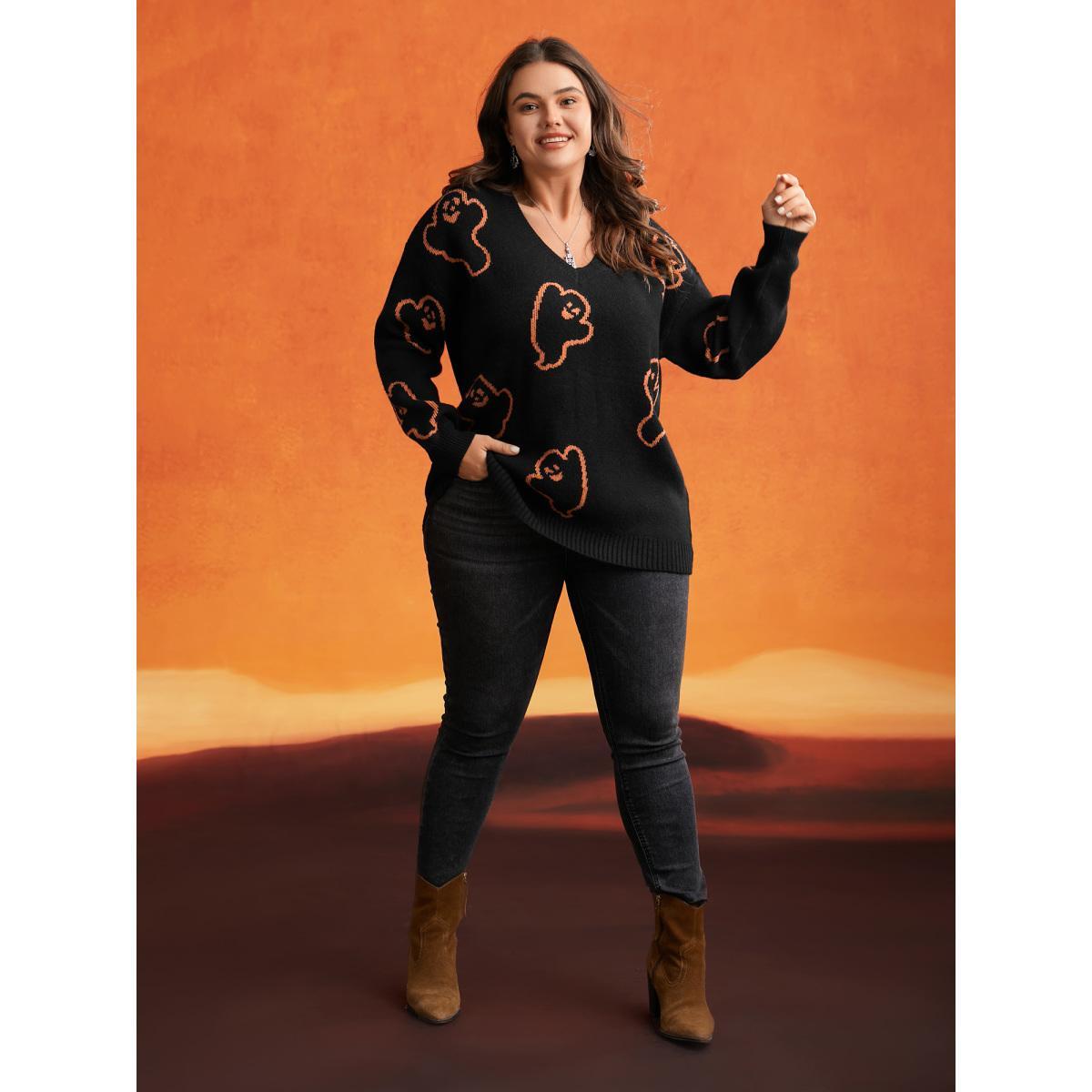 Plus Size Spooky Ghost Pattern V-Neck Pullover Black Women Casual Loose Long Sleeve V-neck Everyday Pullovers BloomChic 26/4X Product Image