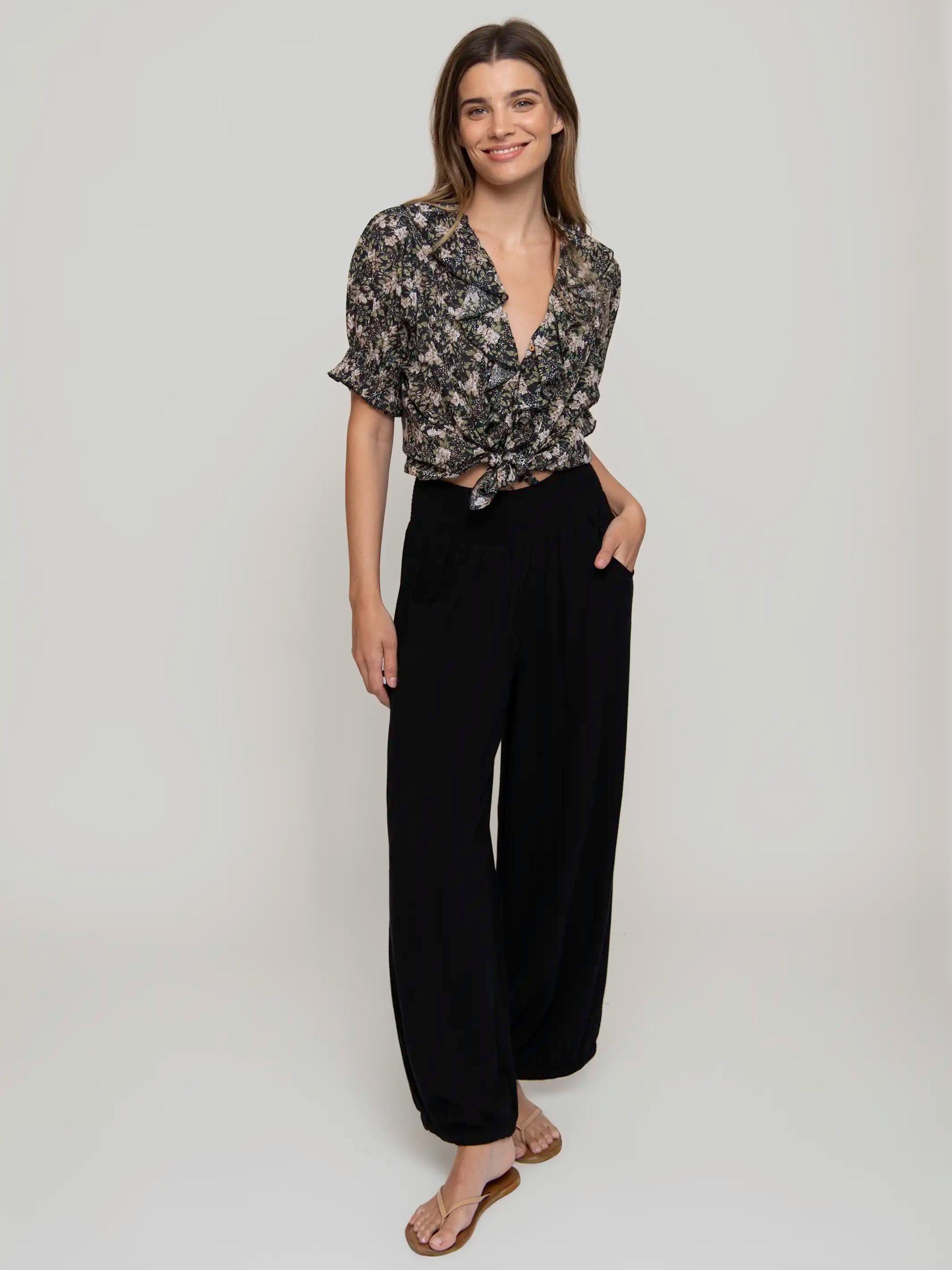 Around The Town Pant - Black Product Image