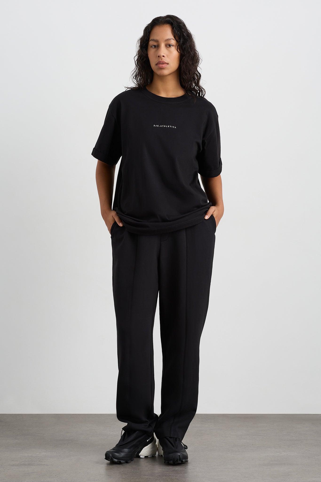 Boyfriend Tee 102 Product Image