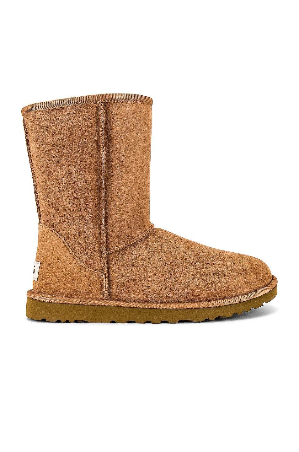 UGG Mens Classic Short Boots Product Image