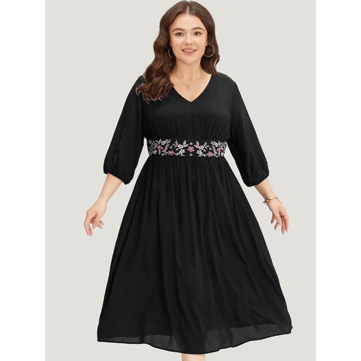 Plus Size Floral Embroidered Patchwork Pocket Elastic Cuffs Dress Black Women Vacation Elastic cuffs V-neck Elbow-length sleeve Curvy Midi Dress BloomChic 14-16/1X Product Image