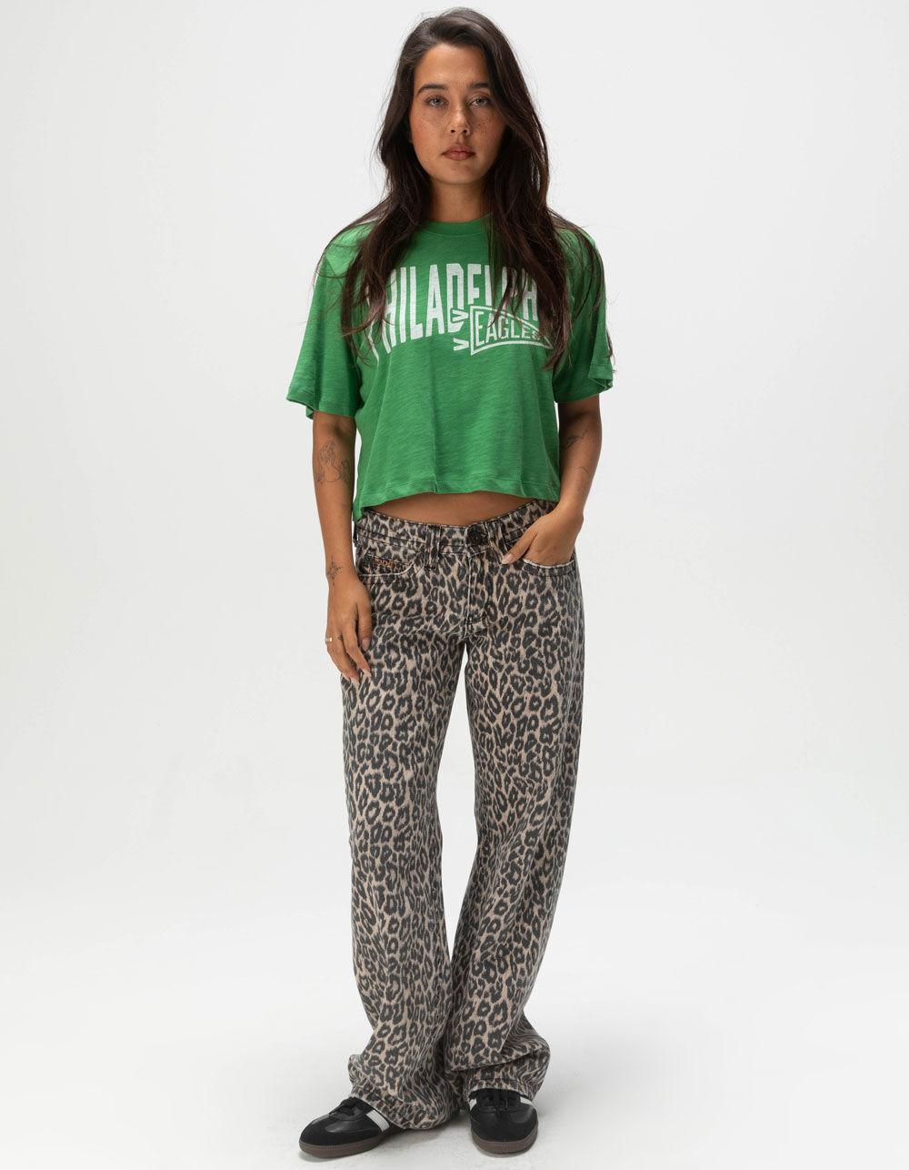 JUNK FOOD Philadelphia Eagles Dual Threat Womens Crop Tee - GREEN Product Image