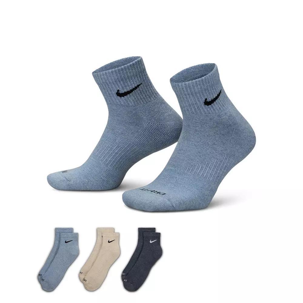 Womens Nike Everyday Plus 3-Pair Cushioned Training Ankle Socks Product Image