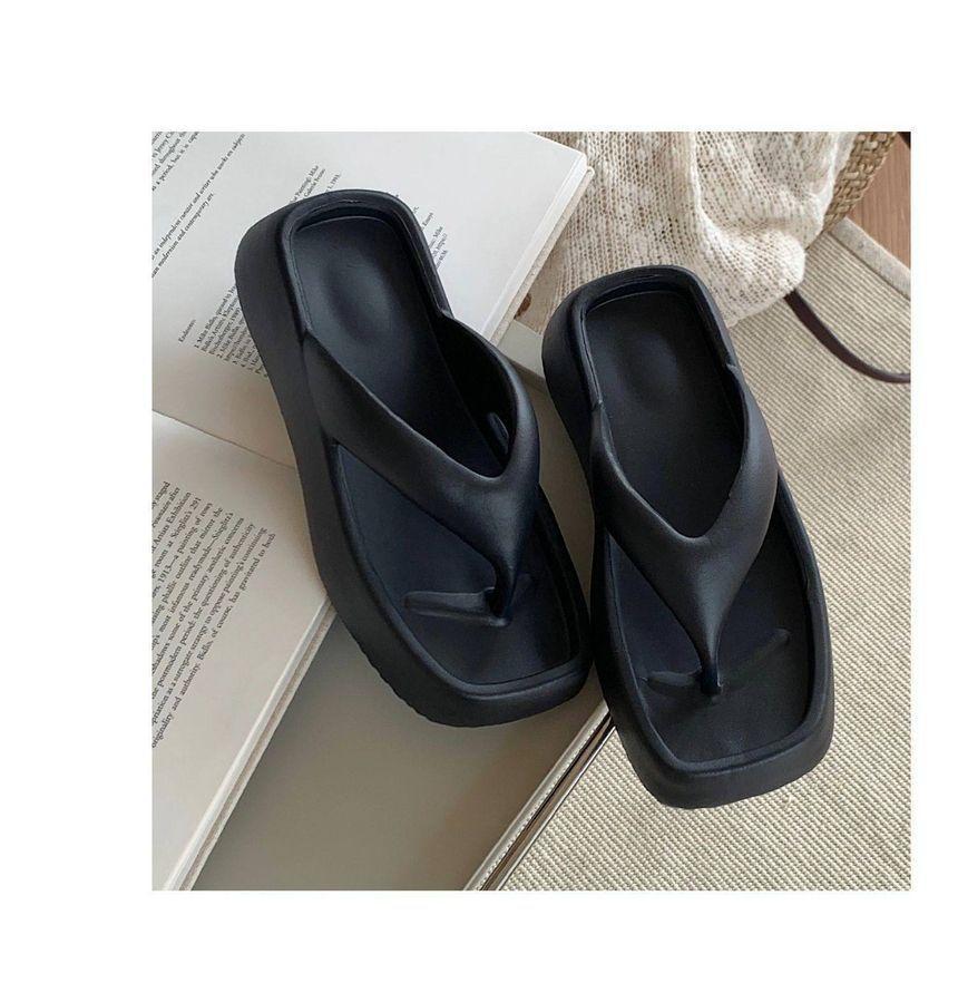 Square Toe Plain Platform Flip Flops Product Image