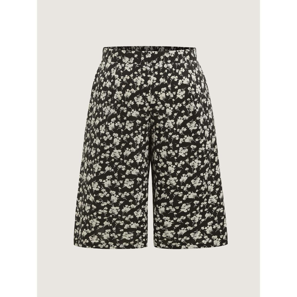 Plus Size Floral Print Wide-Leg Cropped Pants Women BlackFlower Loose Mid Rise Everyday-Elegant Pants BloomChic 12/L Product Image