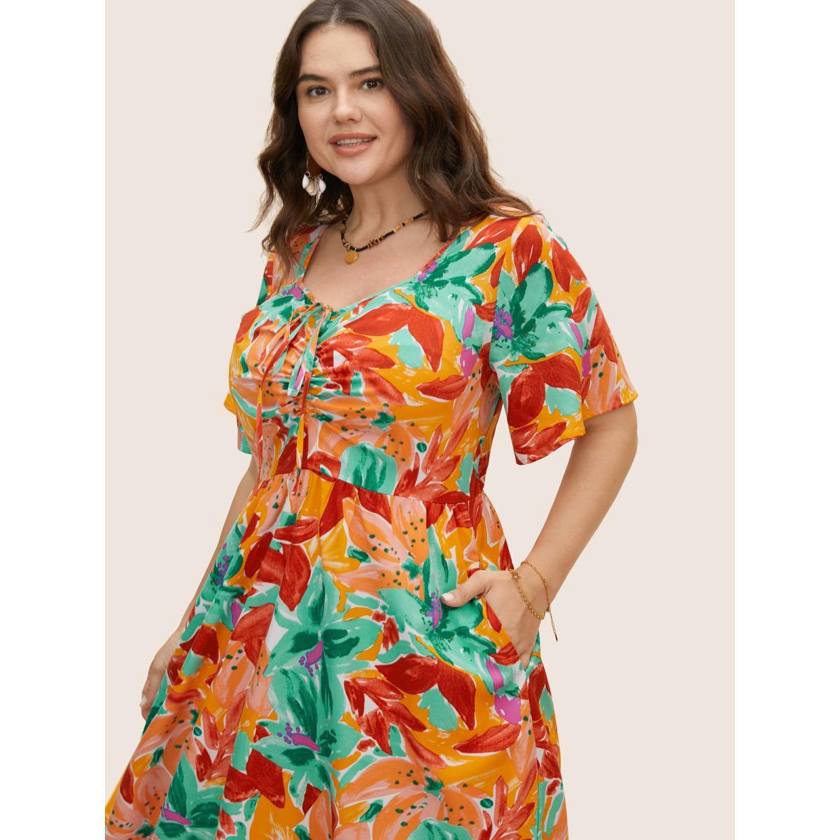 Plus Size Heart Neckline Floral Drawstring Maxi Dress Arctic Women Resort Drawstring Heart neckline Short sleeve Curvy BloomChic 22-24/3X Product Image