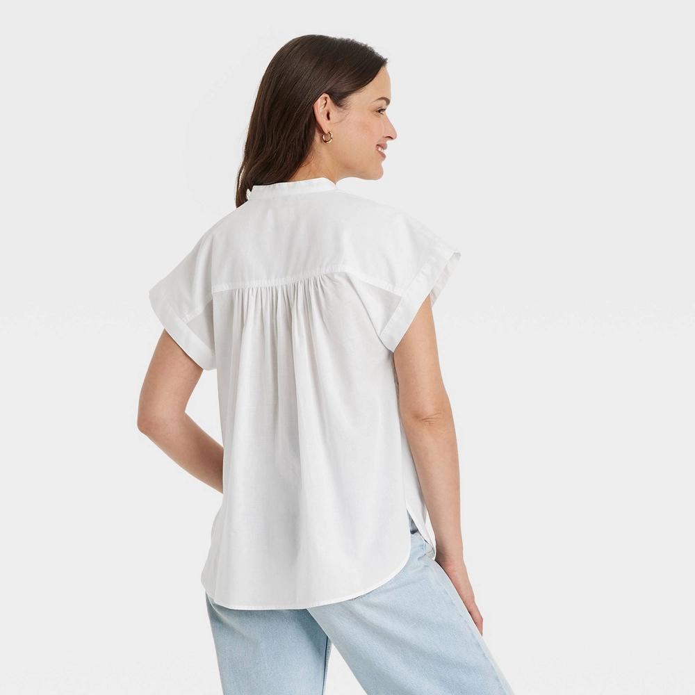 Women's Popover Short Sleeve Blouse - Universal Thread™ White M Product Image