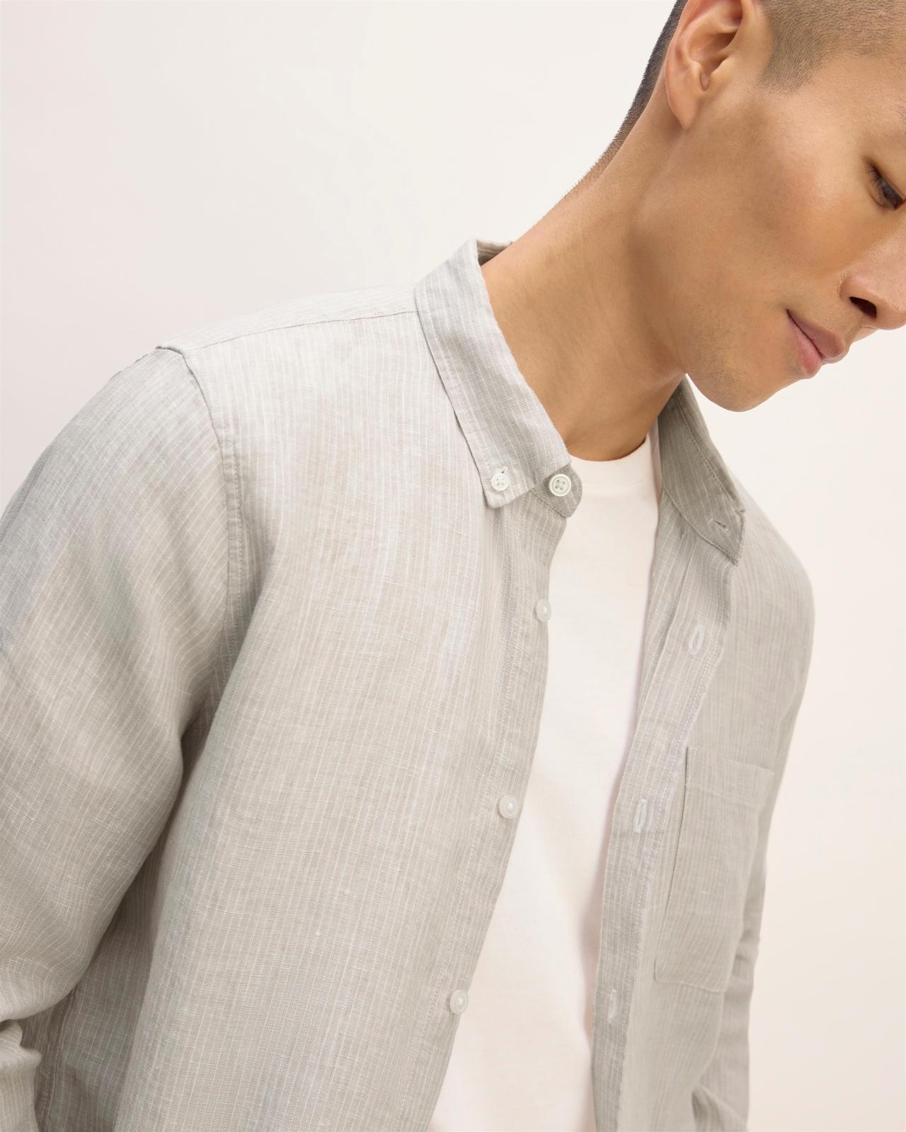 The Classic Shirt in Linen Product Image