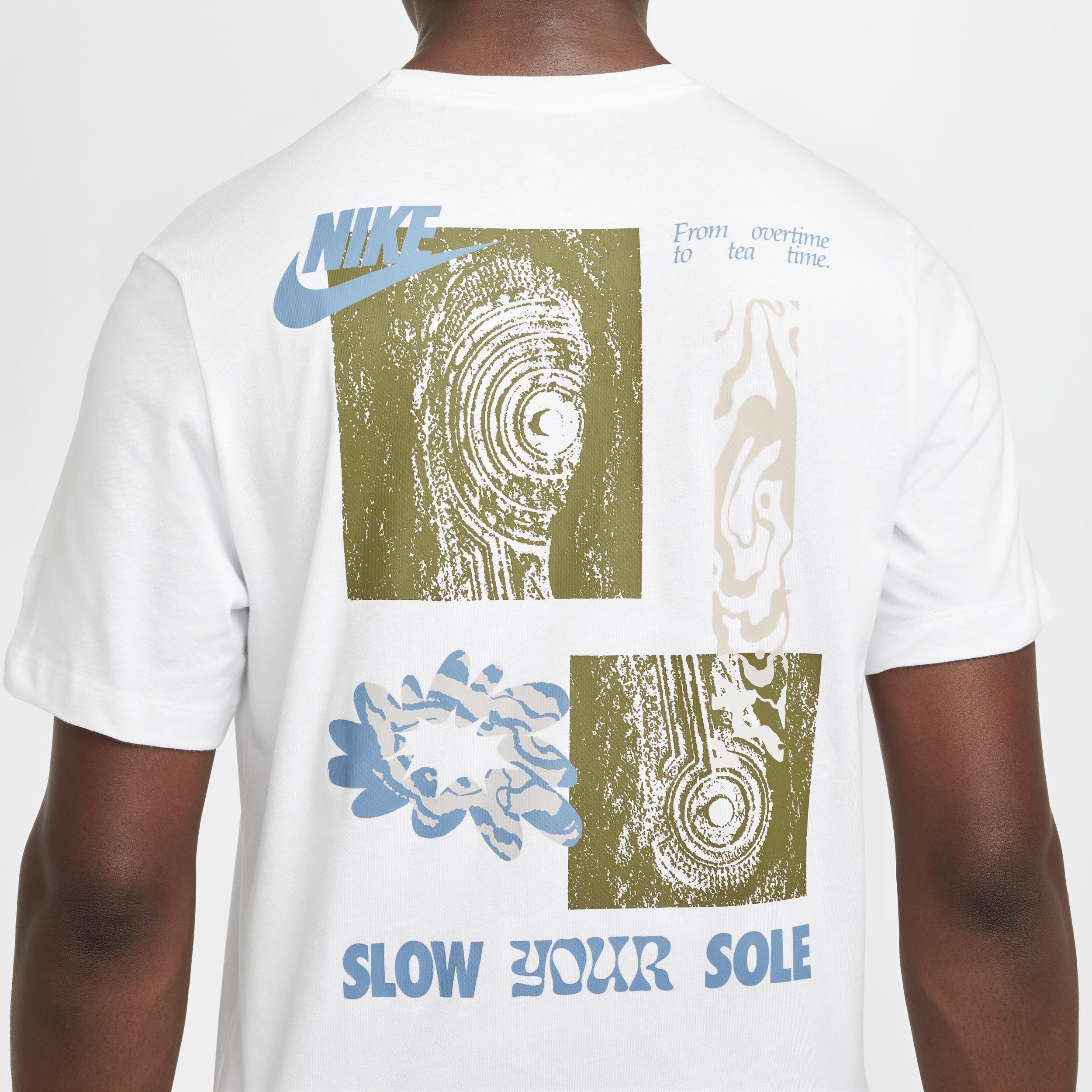 Nike Sportswear Club T-Shirt Product Image